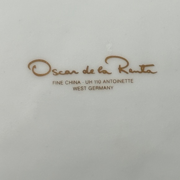 Oscar de la Renta Fine China UH 110 Antoinette West Germany reticulated bowl - Picture 6 of 11
